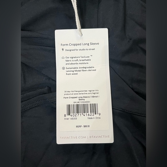 *NWT* TAVI FORM CROPPED LONG SLEEVE TOP - Picture 4 of 6